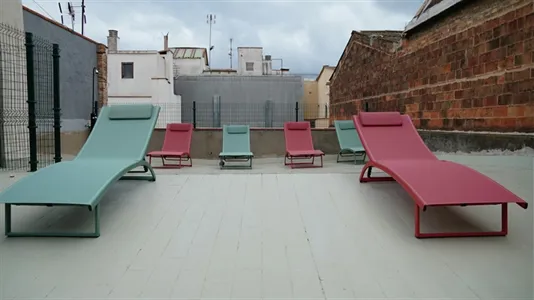 Rooms in Barcelona Ciutat Vella - photo 7