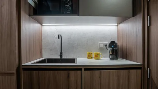 Rooms in Santiago de Compostela - photo 3