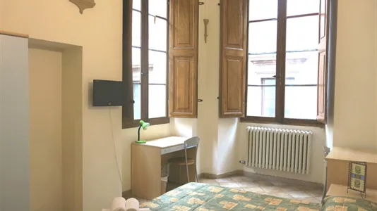 Rooms in Siena - photo 8