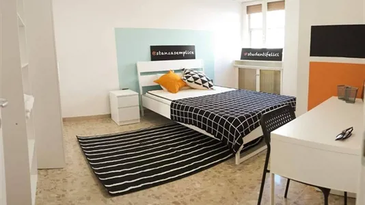 Rooms in Sassari - photo 1