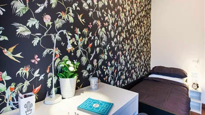 Room for rent in Milano Zona 5 - Vigentino, Chiaravalle, Gratosoglio, Milan