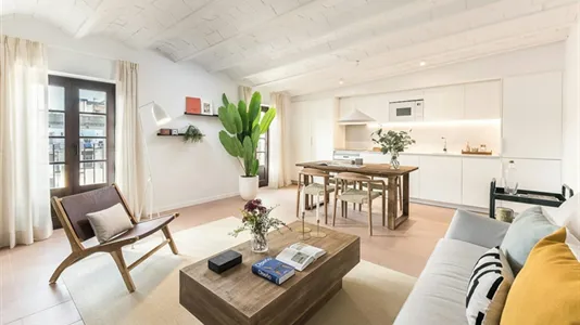 Apartments in Barcelona Ciutat Vella - photo 2