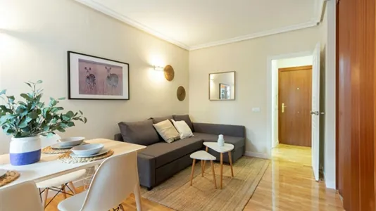 Houses in Madrid Salamanca - photo 9