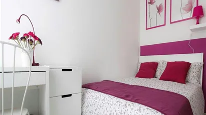 Room for rent in Milano Zona 5 - Vigentino, Chiaravalle, Gratosoglio, Milan