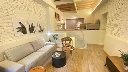 Apartments in Barcelona Ciutat Vella - photo 3