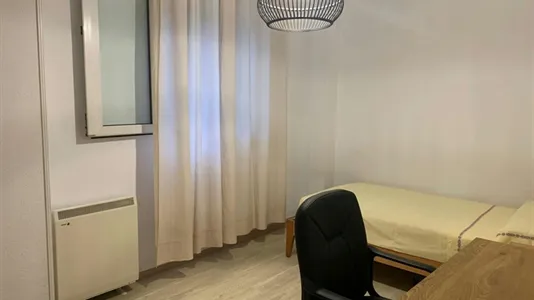 Rooms in Santander - photo 4