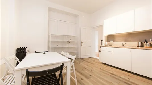 Rooms in Berlin Charlottenburg-Wilmersdorf - photo 9