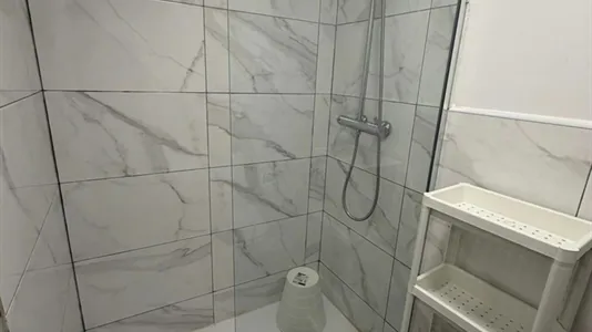 Rooms in Valencia Ciutat Vella - photo 10