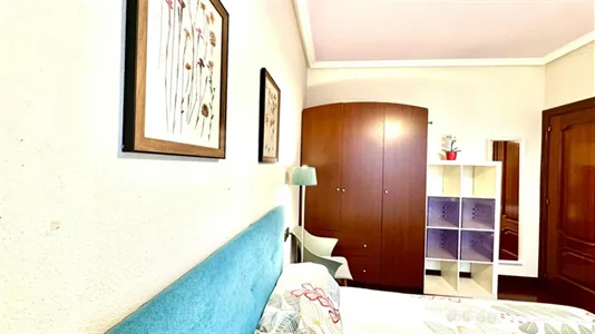 Rooms in Bilbao - photo 9