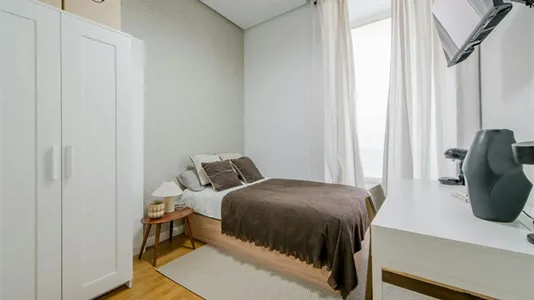 Rooms in Madrid Salamanca - photo 1