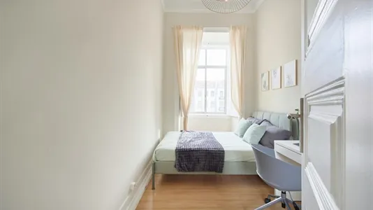 Rooms in Location is not specified - photo 1