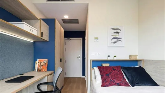 Rooms in Málaga - photo 2