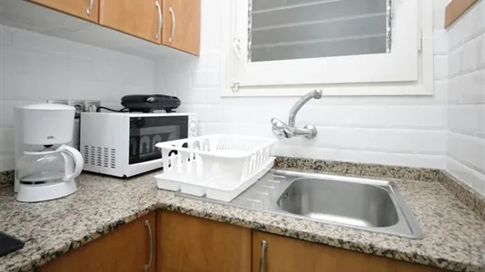 Rooms in Barcelona Sants-Montjuïc - photo 4