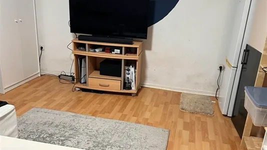 Rooms in Cologne Mülheim - photo 4