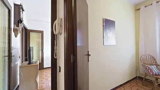 Rooms in Barcelona Sants-Montjuïc - photo 8