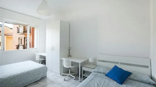 Rooms in Milano Zona 2 - Stazione Centrale, Gorla, Turro, Greco, Crescenzago - photo 1