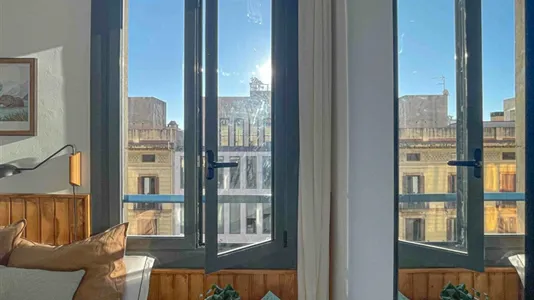 Rooms in Barcelona Eixample - photo 9