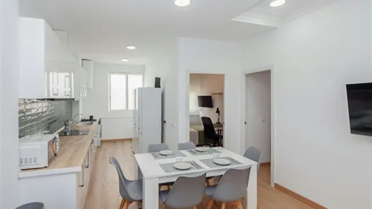 Rooms in Valencia Extramurs - photo 10