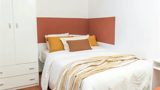 Rooms in Barcelona Eixample - photo 3