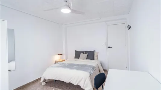 Rooms in Mislata - photo 2