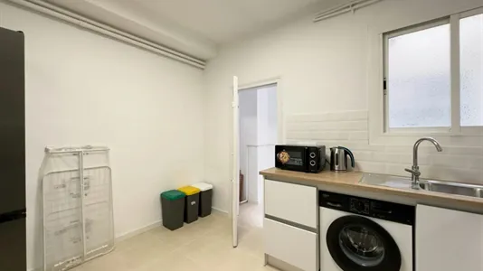 Rooms in Barcelona Les Corts - photo 8