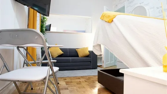 Rooms in Madrid Centro - photo 5