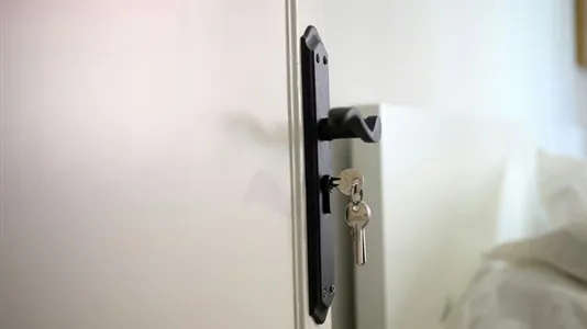 Rooms in Bilbao - photo 6