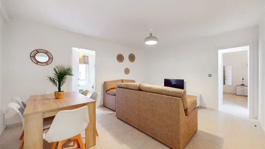 Rooms in Reus - photo 10