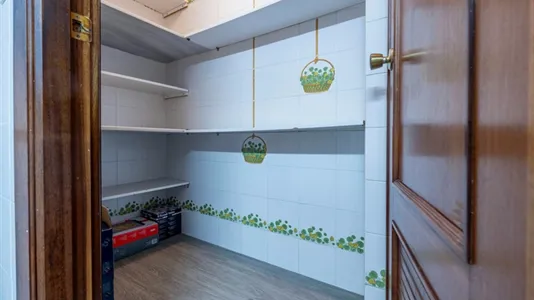 Rooms in Valencia Extramurs - photo 10