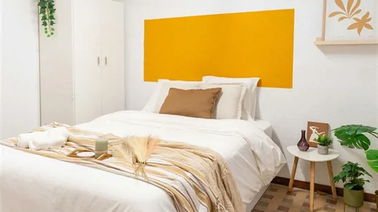 Rooms in Barcelona Eixample - photo 2