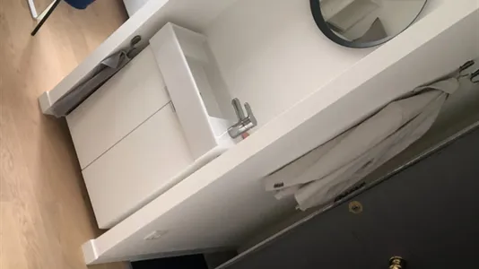 Apartments in Paris 16ème arrondissement (South) - photo 8