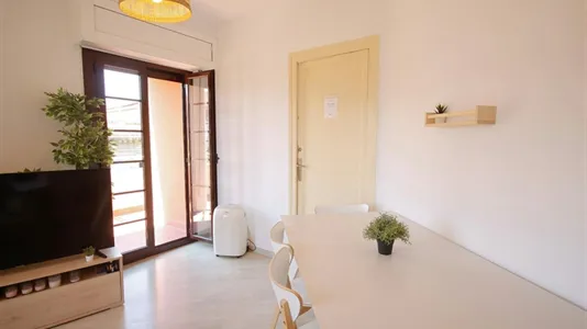 Rooms in Barcelona Eixample - photo 9