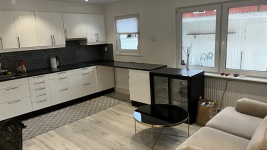 Houses in Stockholm West - photo 2