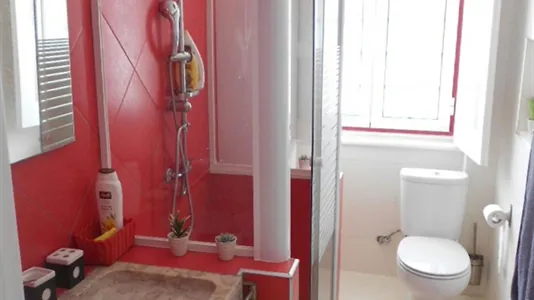 Rooms in Almada - photo 6