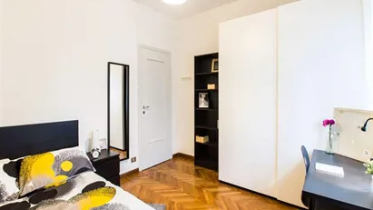 Room for rent in Milano Zona 6 - Barona, Lorenteggio, Milan