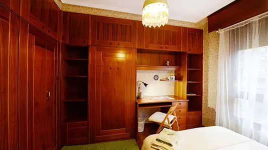 Rooms in Bilbao - photo 3