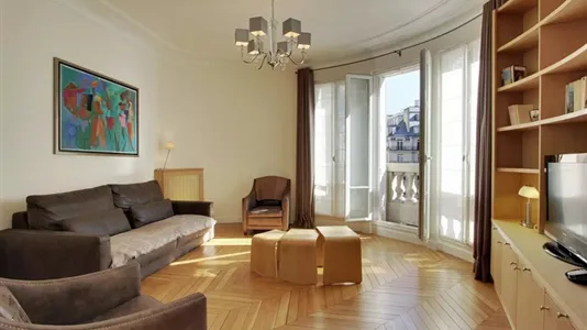 Apartments in Paris 16ème arrondissement (South) - photo 5