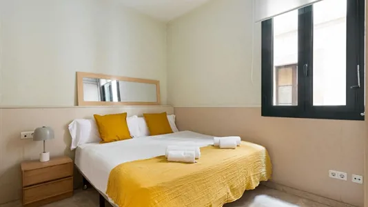 Rooms in Barcelona Ciutat Vella - photo 1