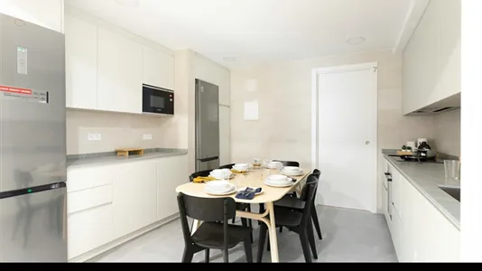 Rooms in Madrid Chamberí - photo 9