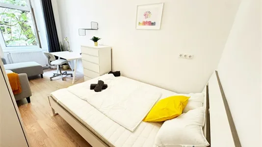Rooms in Wien Mariahilf - photo 3