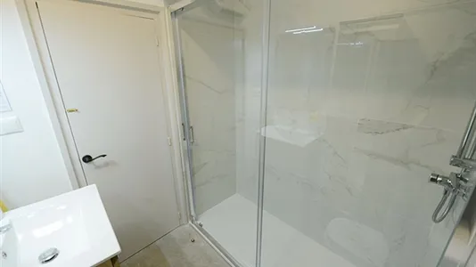 Rooms in Bilbao - photo 10