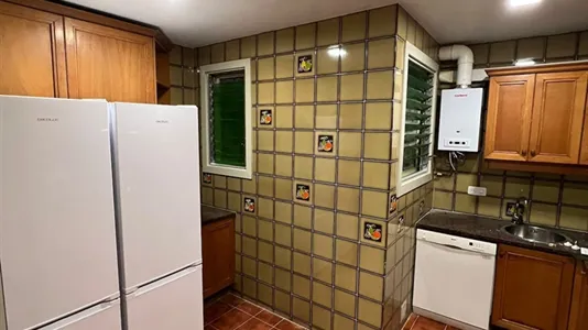 Rooms in L'Hospitalet de Llobregat - photo 4