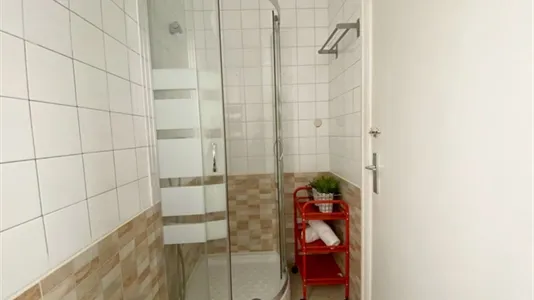 Rooms in Madrid Chamberí - photo 10