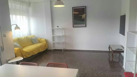 Rooms in Tavernes Blanques - photo 9