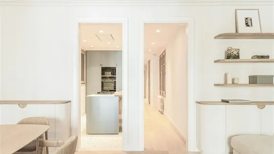 Apartments in Barcelona Eixample - photo 9