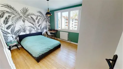 Room for rent in Grenoble, Auvergne-Rhône-Alpes