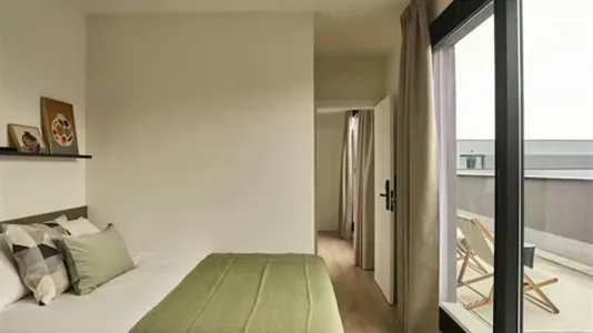 Rooms in Madrid Centro - photo 2