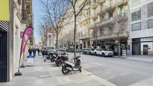 Rooms in Barcelona Eixample - photo 6