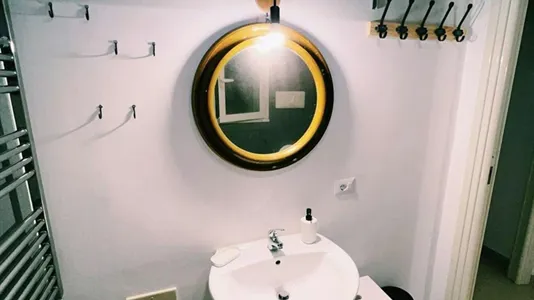 Rooms in Napoli Municipalità 3 - photo 9