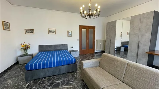 Rooms in Scandicci - photo 3